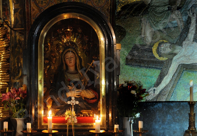 Golgotha, Holy Sepulchr, stabat mater altar.