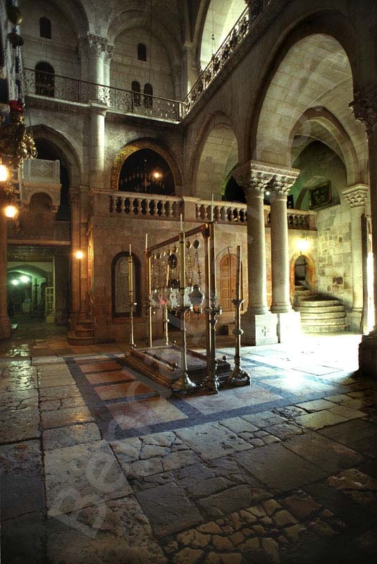 Holy Sepulcher_Holy Land_Holy Prison_Tomb of Christus_Stone of the Unction_Golgotha_Roman Catholics_Greek orthodox, Entrance hall in the Holy Sepulcher, Picture of Church of the Holy Sepulchre. 