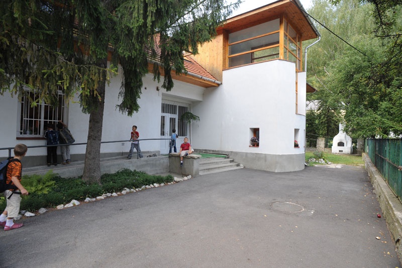 Waldorf School in Hamor