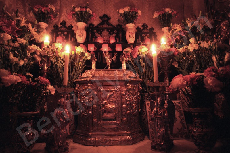 Tomb of Christ_holy sepulchre_calvary 14th station_holy sepulchre_tomb of jesus_anastasis_chapel of the angel