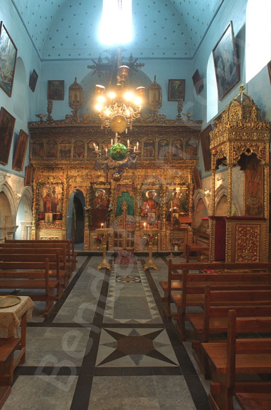 Holy Land_Holy Prison_Tomb of Christus_Golgotha_Roman Catholics_Greek orthodox st. Jakab chapel in the Holy Sepulcher_