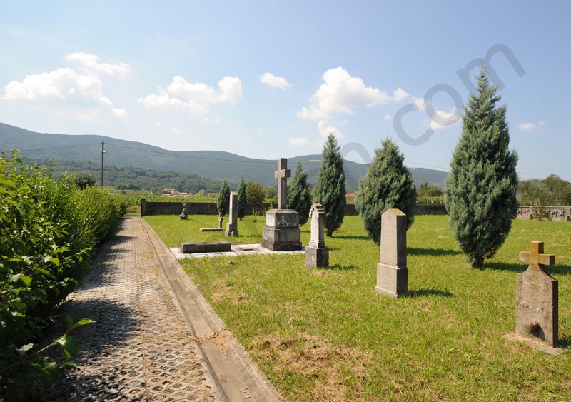 Chemetery of Rence.