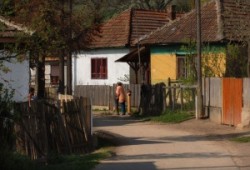 Rakaca: The settlement is located close to the basin of the valley of the Rakaca stream, on the territory of the once Borsod-county. Rakaca inherited its Slavic name from a stream traversing the village, a stream that was land marked in the 1249 perambulation.
By the first half of the 20th Century the settlement was a flourishing one: it had its own Greek-Catholic public school, general practitioner and post office.
Today Rakaca is inhabited by a larger Gypsy population that is cut from the outside world, deprived of any chances for employment, hoping for outside help to improve their living conditions.
